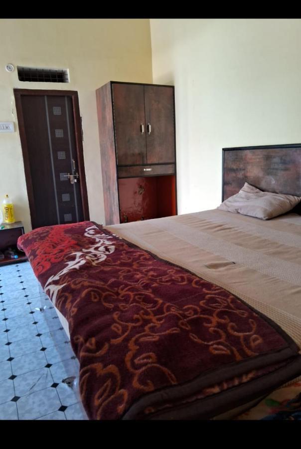 Blue Sky Homestay Khadzsuráhó Kültér fotó