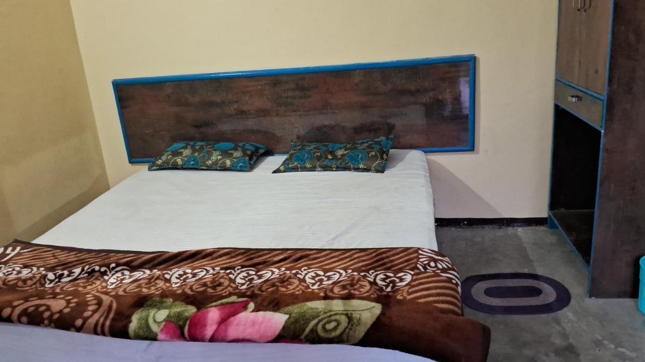 Blue Sky Homestay Khadzsuráhó Kültér fotó