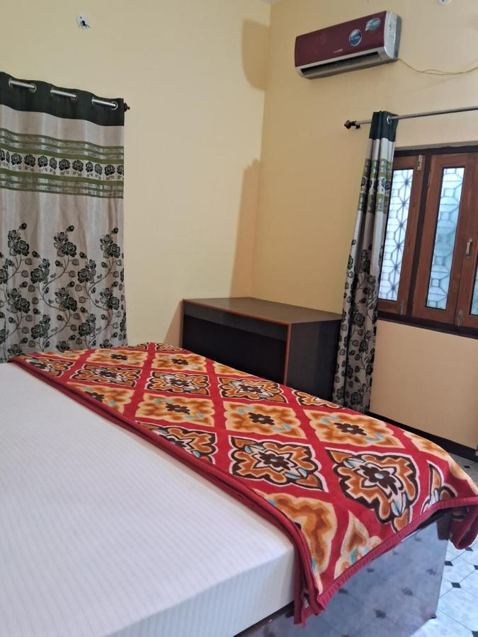 Blue Sky Homestay Khadzsuráhó Kültér fotó